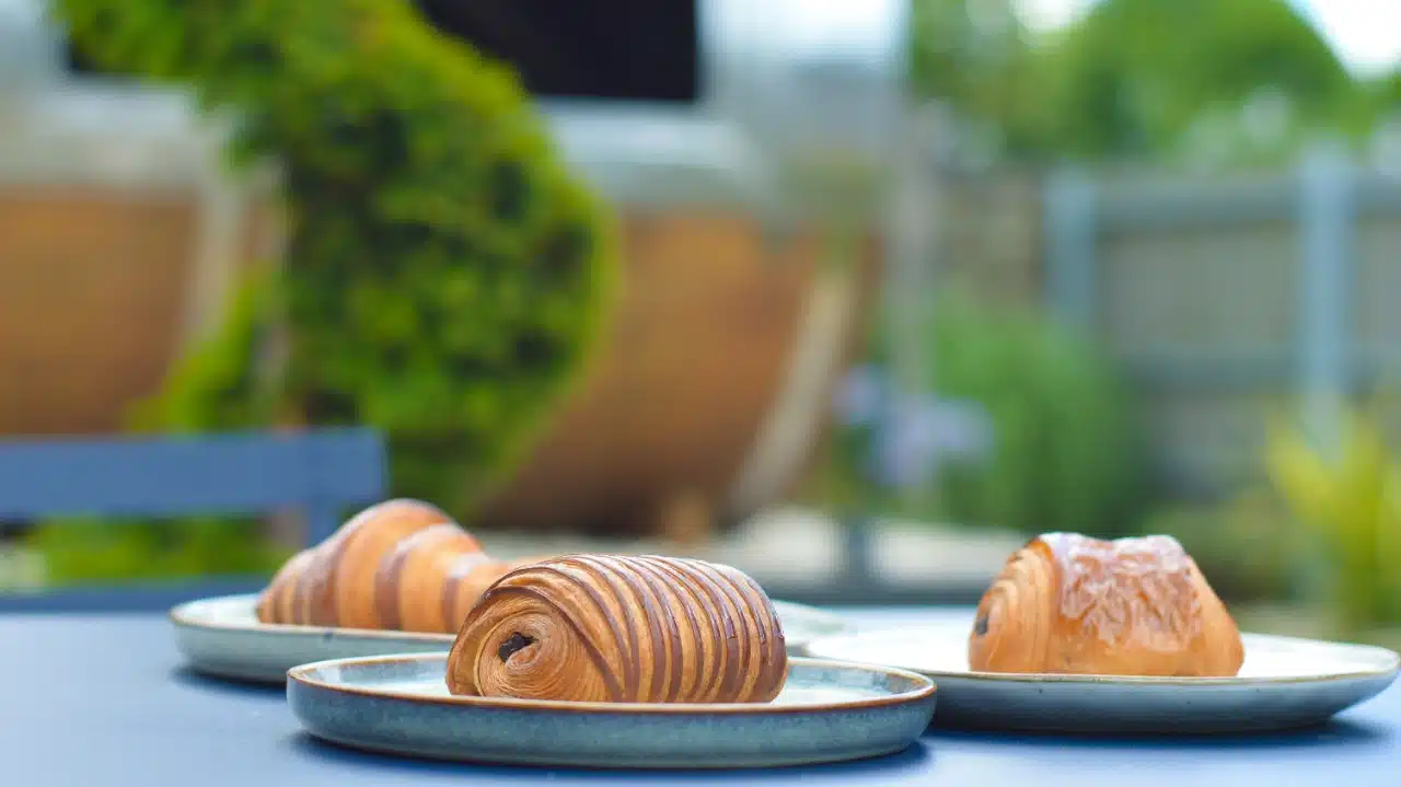 Viennoiseries maison réalisés avec du beurre Échiré pour une recette avec du beurre feuilletée parfaite